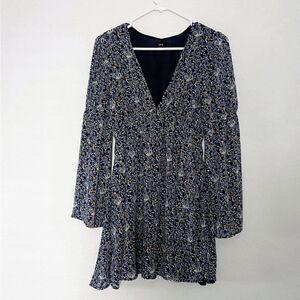 Women's Urban Outfitters Lucca Dress Long Bell Sleeve Deep V Neck Mini XS A line